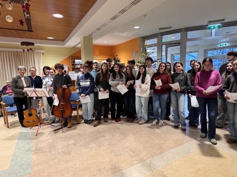 Adventfeier im Seniorenheim | 4D & 7B