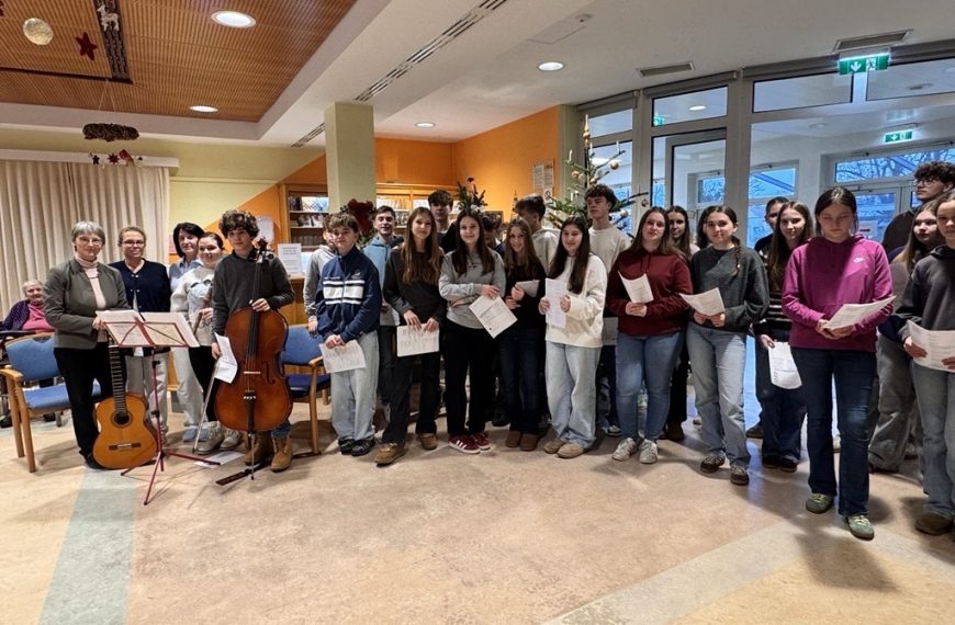 Adventfeier im Seniorenheim | 4D & 7B