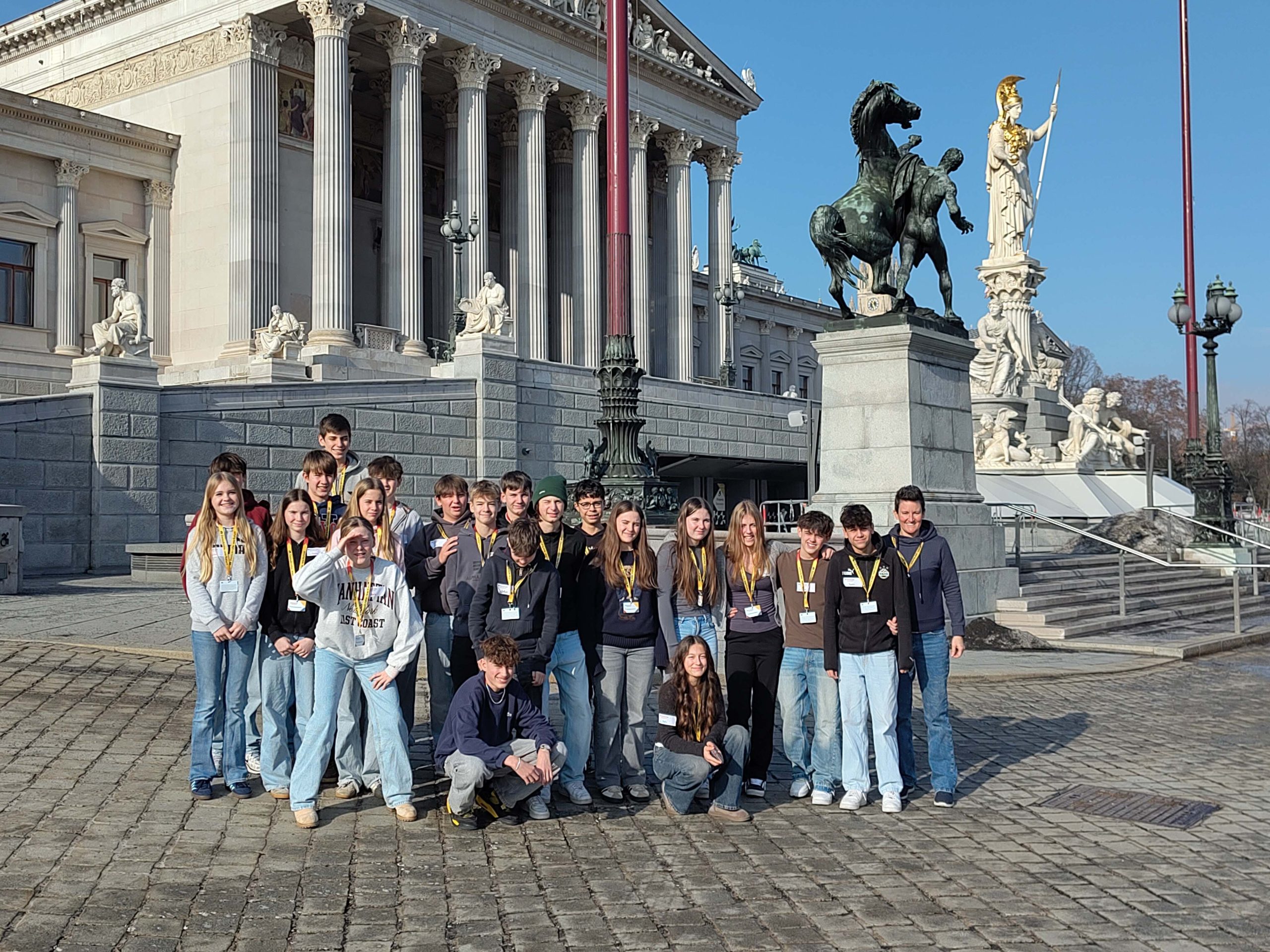 Du betrachtest gerade Die 4b zu Besuch in der Demokratiewerkstatt